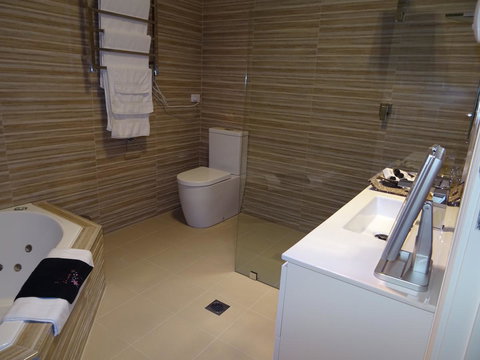 Romanz In The Valley (Luxury B&B) - Accommodation Yamba 9