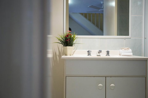 Byron Central Apartments - Accommodation Yamba 2