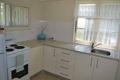 Sundial Holiday Units - Accommodation Yamba 18