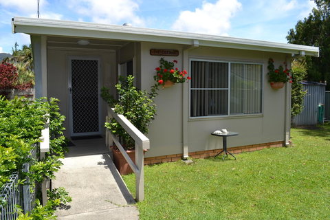 Sundial Holiday Units - Accommodation Yamba 8
