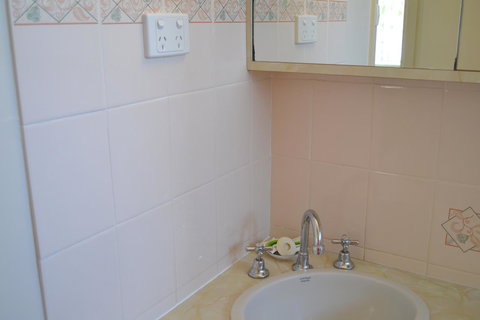 Sundial Holiday Units - Accommodation Yamba 43