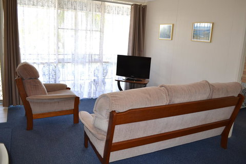 Sundial Holiday Units - Accommodation Yamba 16