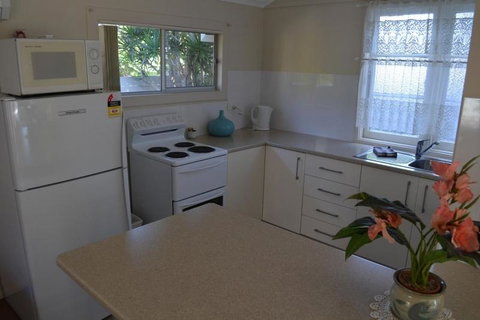 Sundial Holiday Units - Accommodation Yamba 4