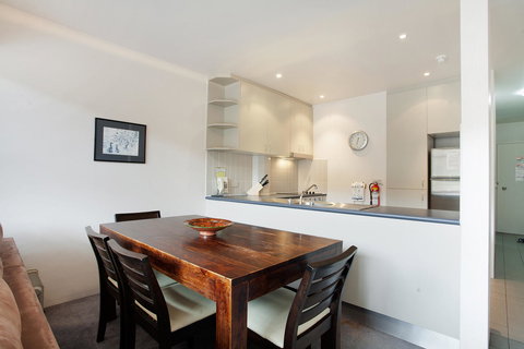 Lantern 1 Bedroom Balcony With Panoramic View - Accommodation Yamba 8