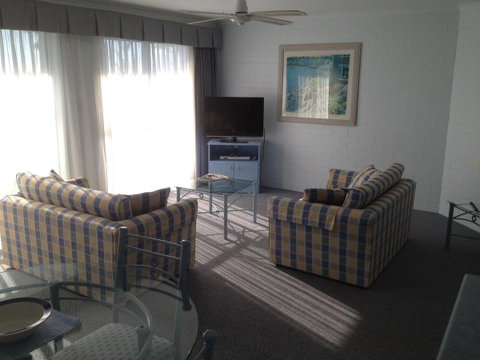 Breakers Apartments - Accommodation Yamba 6