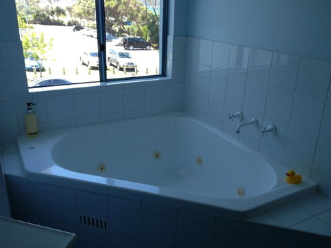 Breakers Apartments - Accommodation Yamba 2