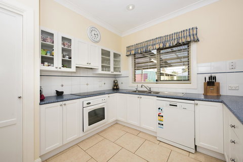 Colonial Court Villas - Accommodation Yamba 9