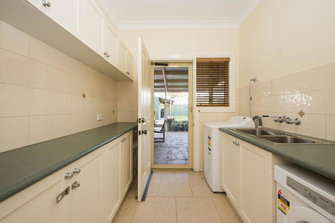Colonial Court Villas - Accommodation Yamba 7