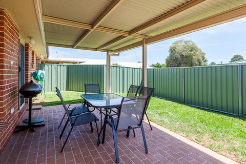 Colonial Court Villas - Accommodation Yamba 0