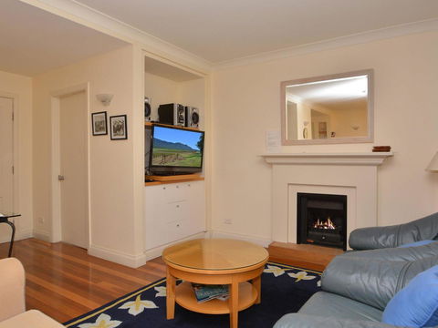 Villa 2br Prosecco Villa Located Within Cypress Lakes Resort - Accommodation Yamba 1