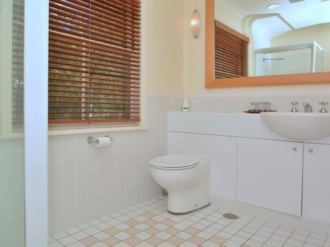Villa 2br Prosecco Villa Located Within Cypress Lakes Resort - Accommodation Yamba 15
