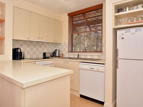 Villa 2br Prosecco Villa Located Within Cypress Lakes Resort - Accommodation Yamba 8