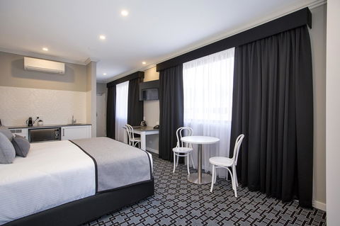 CH Boutique Hotel & Apartments, Ascend Hotel Collection - Accommodation Yamba 3