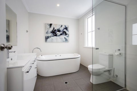 CH Boutique Hotel & Apartments, Ascend Hotel Collection - Accommodation Yamba 20