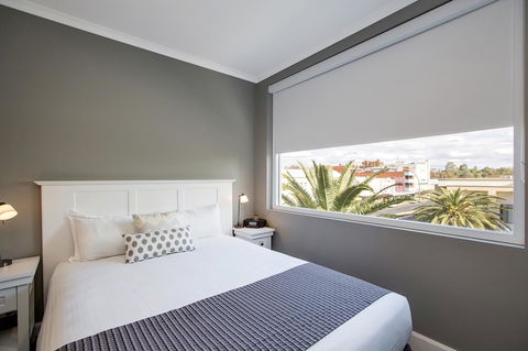 CH Boutique Hotel & Apartments, Ascend Hotel Collection - Accommodation Yamba 26
