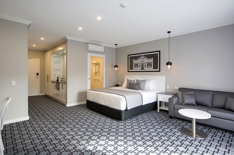 CH Boutique Hotel & Apartments, Ascend Hotel Collection - Accommodation Yamba 0