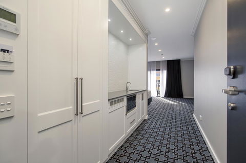 CH Boutique Hotel & Apartments, Ascend Hotel Collection - Accommodation Yamba 6