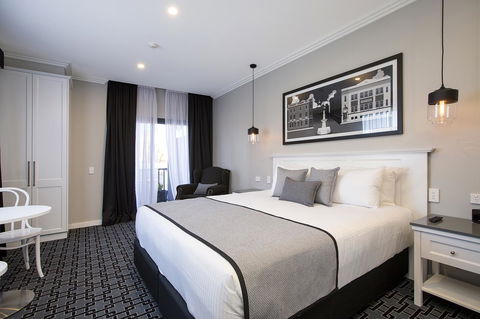 CH Boutique Hotel & Apartments, Ascend Hotel Collection - Accommodation Yamba 2