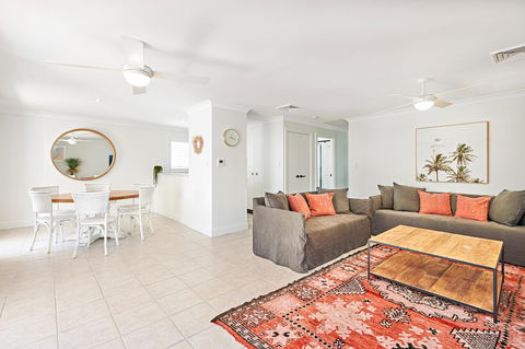 The Lord Byron - Accommodation Yamba 12