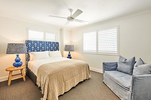 The Lord Byron - Accommodation Yamba 13