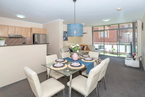 Apartments In Pyrmont - Accommodation Yamba 0
