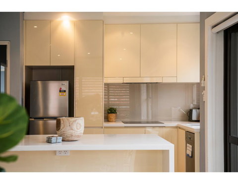 Beachside Getaway In Freshie W Parking - Accommodation Yamba 2