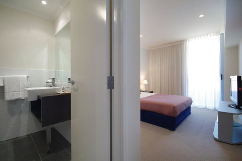 Macquarie Waters Boutique Apartment Hotel - Accommodation Yamba 22