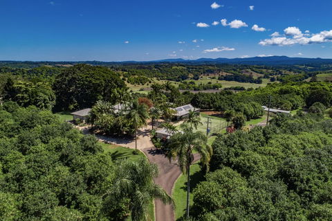 Byron Hinterland Villas - Accommodation Yamba 12