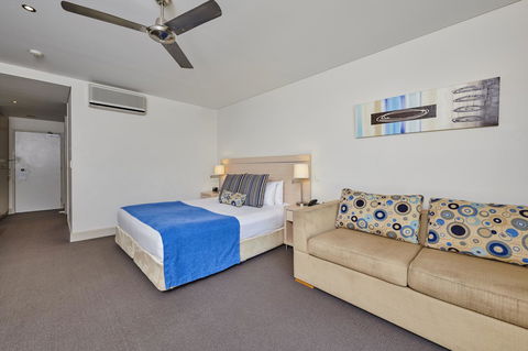 Waves Byron Bay - Accommodation Yamba 34