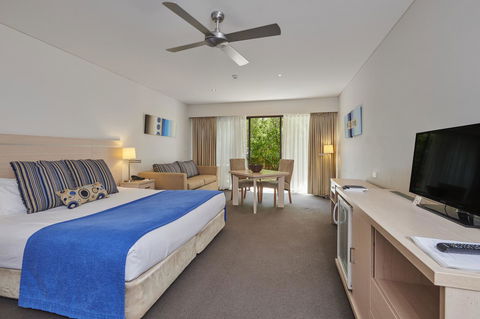 Waves Byron Bay - Accommodation Yamba 26