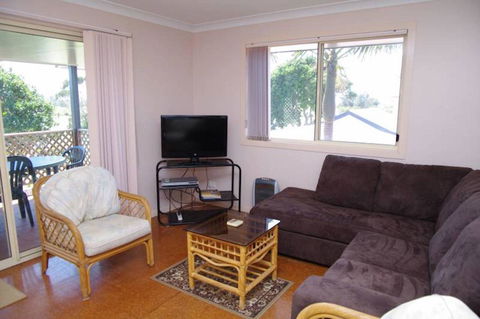 Bellhaven 2, 17 Willow Street - Accommodation Yamba 1