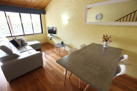 Great Escape Lofts - Accommodation Yamba 24
