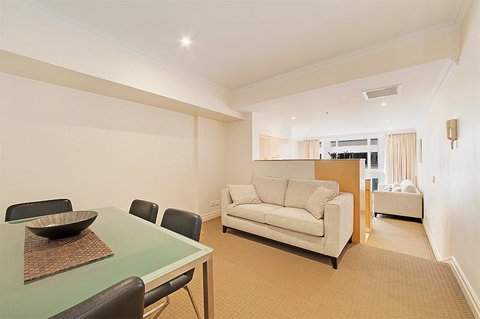 Wyndel Apartments Sydney CBD - Bond - Accommodation Yamba 9