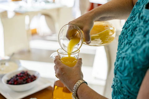 Thistle Hill Guesthouse - Walk To Many Wineries And Restaurants - Accommodation Yamba 8