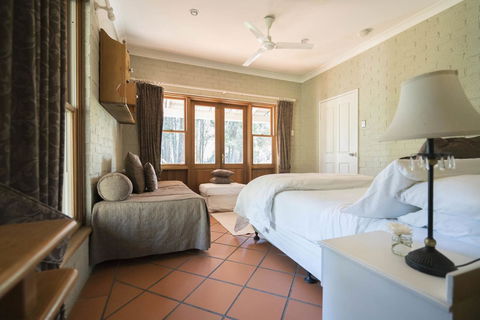 Thistle Hill Guesthouse - Walk To Many Wineries And Restaurants - Accommodation Yamba 38