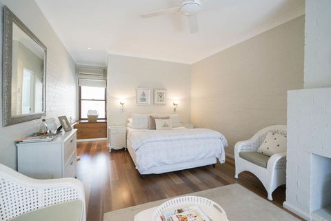 Thistle Hill Guesthouse - Walk To Many Wineries And Restaurants - Accommodation Yamba 43