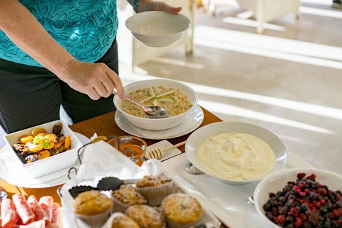 Thistle Hill Guesthouse - Walk To Many Wineries And Restaurants - Accommodation Yamba 11