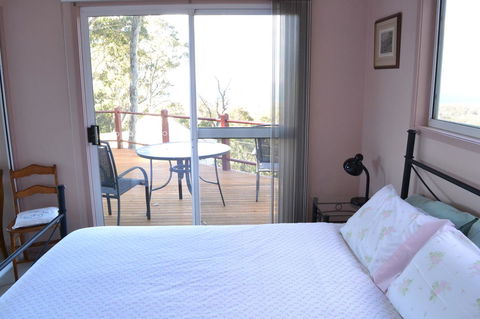 Bundle Hill Cottages - Accommodation Yamba 25
