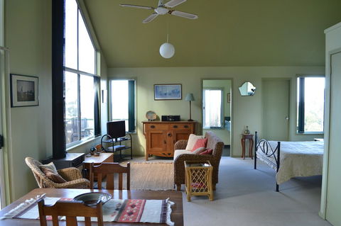Bundle Hill Cottages - Accommodation Yamba 44