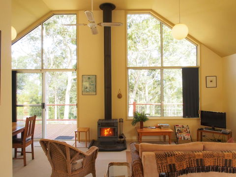 Bundle Hill Cottages - Accommodation Yamba 18