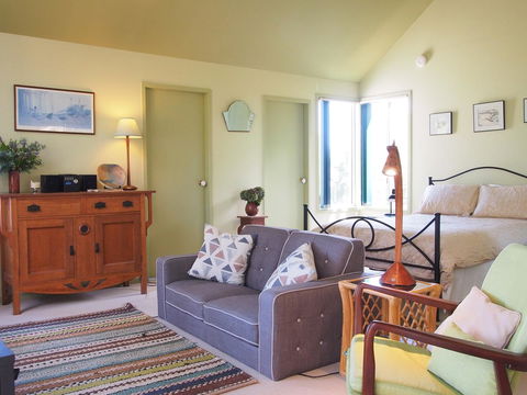 Bundle Hill Cottages - Accommodation Yamba 19
