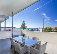 Beachfront Apartment Unit 2 - Accommodation Yamba