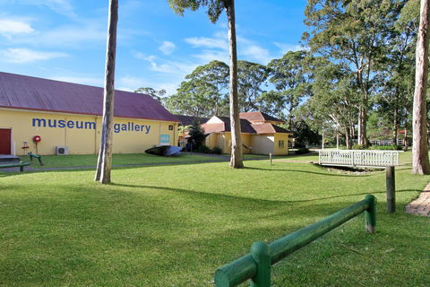 Huskisson Holiday Motel Cabins - Accommodation Yamba 9