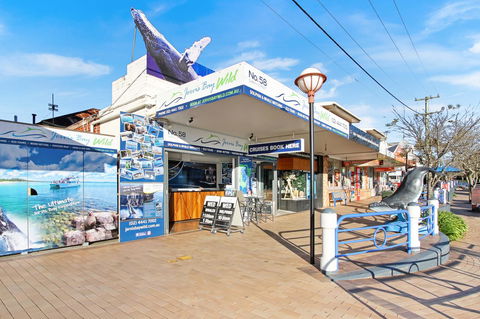 Huskisson Holiday Motel Cabins - Accommodation Yamba 2