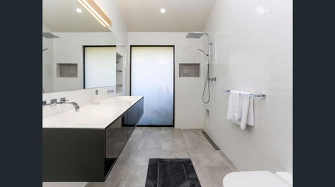 Wine Country Villas - Accommodation Yamba 8