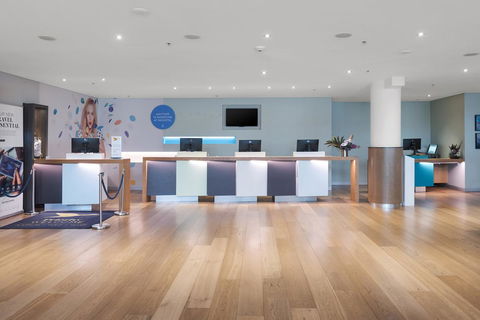Novotel Sydney Darling Harbour - Accommodation Yamba 10