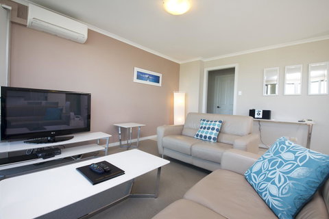 Sails Apartments - Accommodation Yamba 6