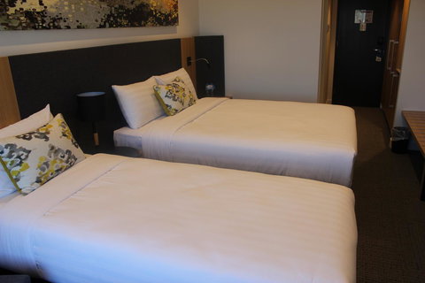 Quality Hotel Rules Club Wagga - Accommodation Yamba 1