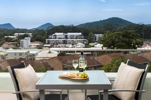 Oaks Nelson Bay Lure Suites - Accommodation Yamba 5
