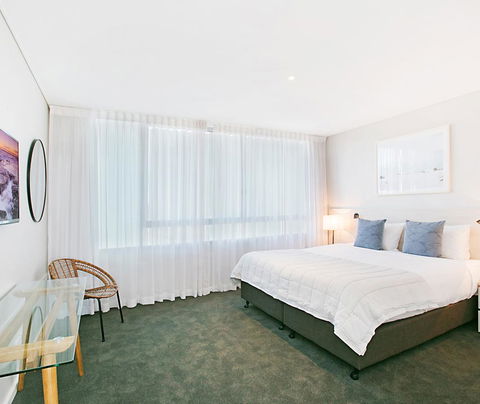 Oaks Nelson Bay Lure Suites - Accommodation Yamba 2